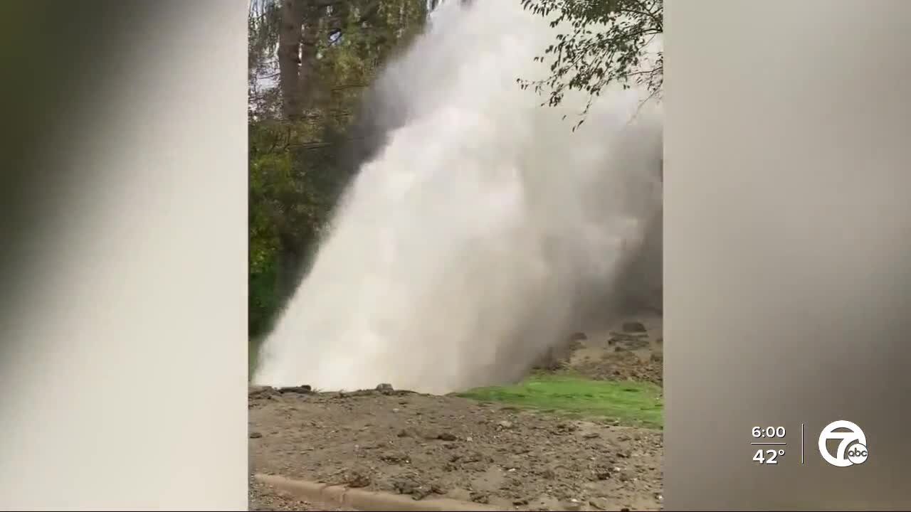 Massive water main break continues to impact many in Oakland County