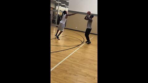 Royal Rumble. Is this a carry ? #basketball