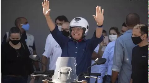 Bolsonaro promete isentar pedágio para motociclistas