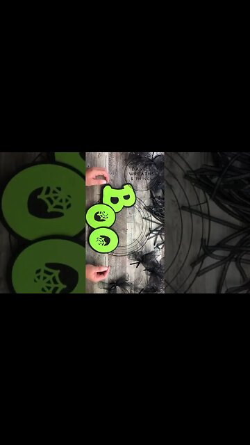 Hallo-week - Episode 6 - Shorts - Halloween Wreath - Easy Wreath DIY #halloween