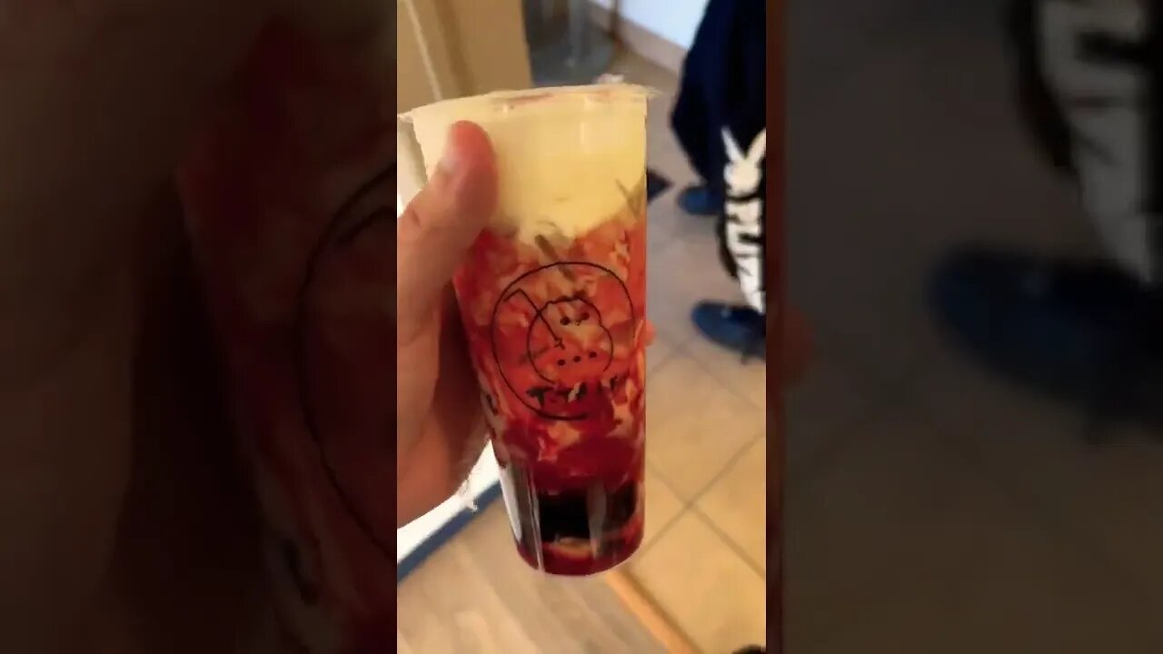Strawberry milk tea with boba