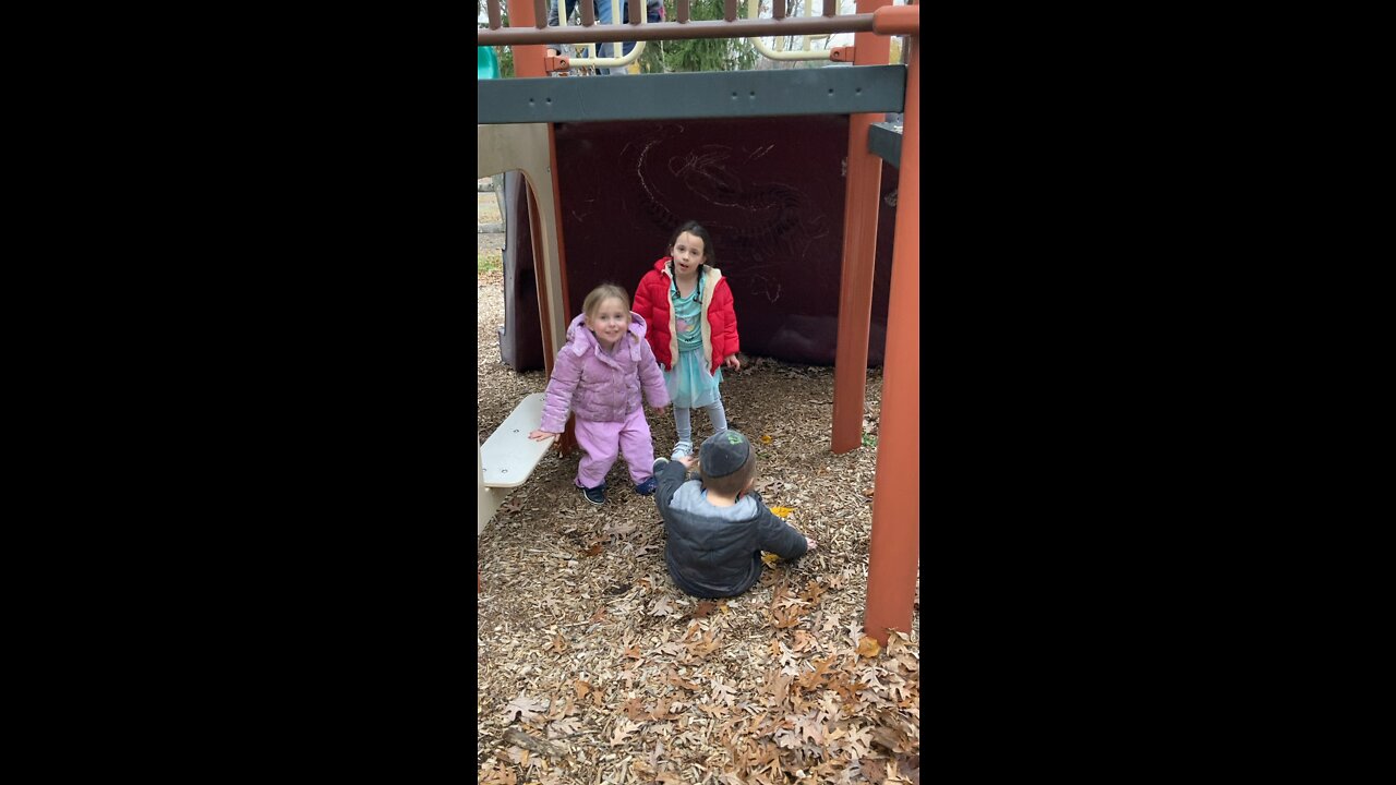 Dassie, Hessy & Shraga Feivel @ Airmont Playground near dog park