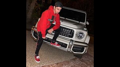 Faze rug is a BALLER!