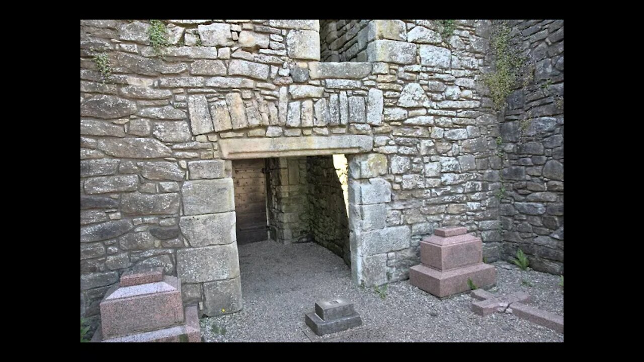 Castle Semple Collegiate Church