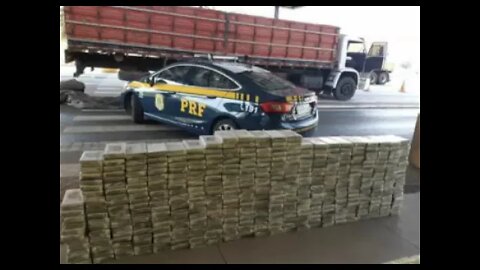 Polícia Rodoviária Federal apreendeu nova carga gigantesca com quase 450 kg de cloridrato de cocaína