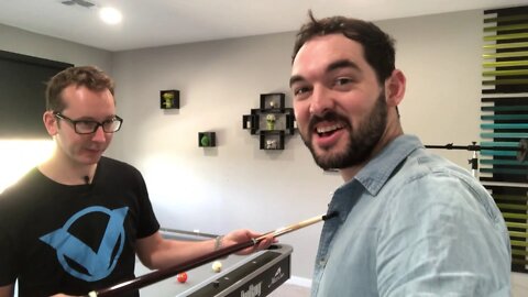 TESTING THE CHEAPEST POOL CUE EVER???!! Rollie Williams & Venom Trickshots