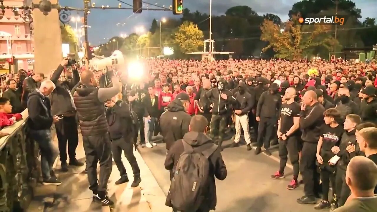 Червените фенове блокираха Цариградско шосе искат справедливост за ЦСКА