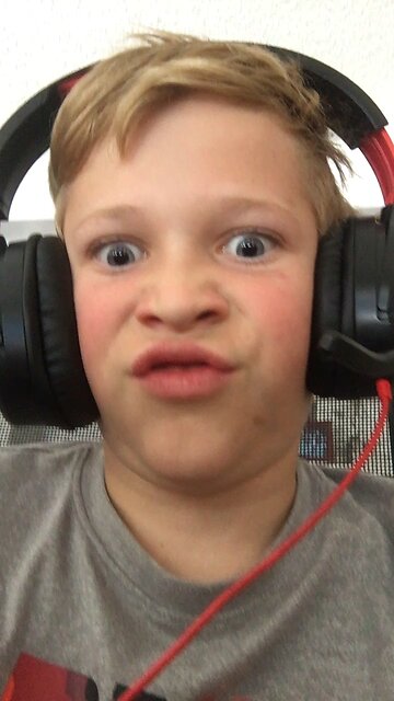 Me trying to look good???