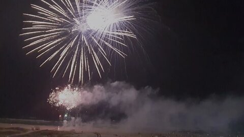 Fogos de artifícios Torres RS - virada do ano 2021-22. Feliz ano novo a todos!