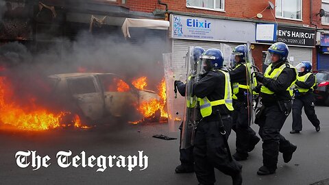 Rioters set fire to cars and clash with police over Southport stabbings | NE