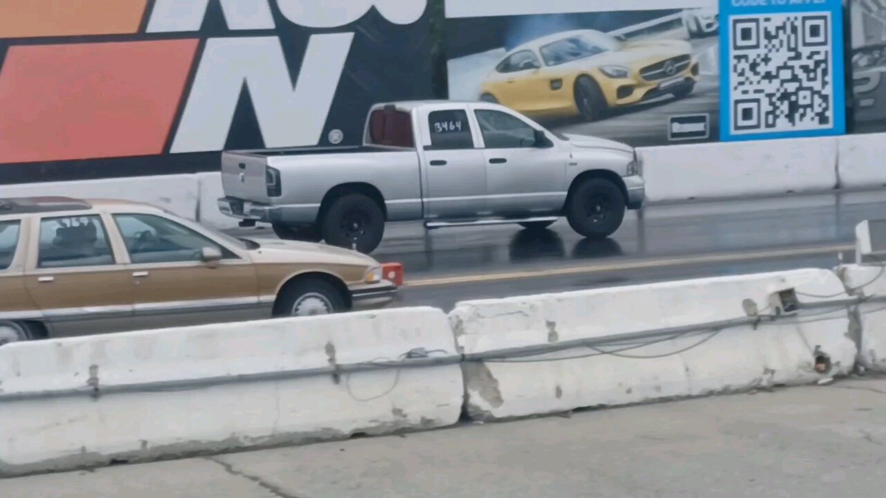 Dodge Ram 1500 5.7 Hemi vs Buick Roadmaster 5.7 LT1