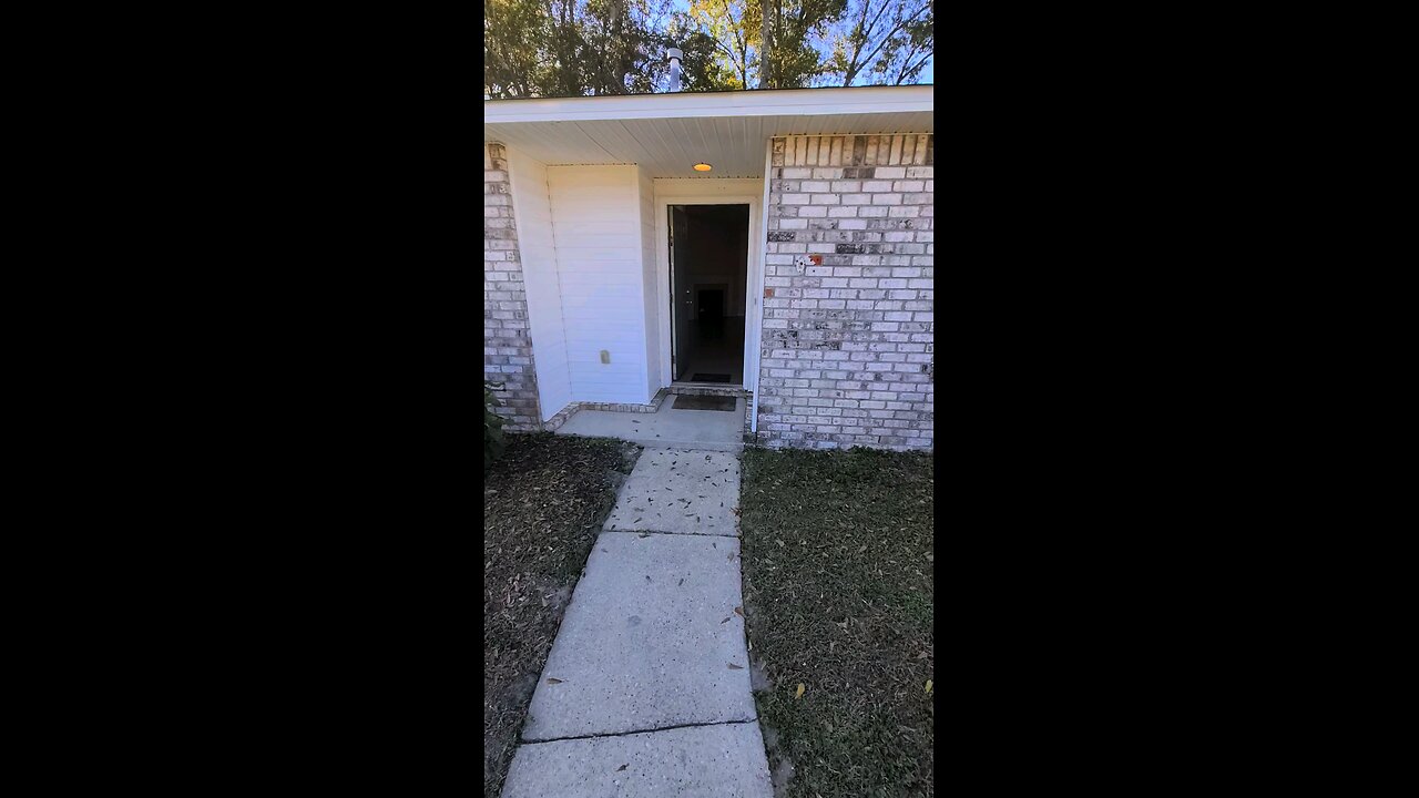 915 Vonna Jo Circle, Pensacola FL 32506 Inside Tour