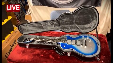 Unboxing a Chibson Blue Sparkle Ace Frehley Les Paul