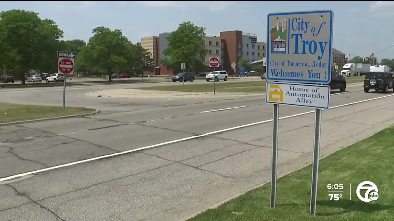 Troy police talk about enforcing distracted driving laws