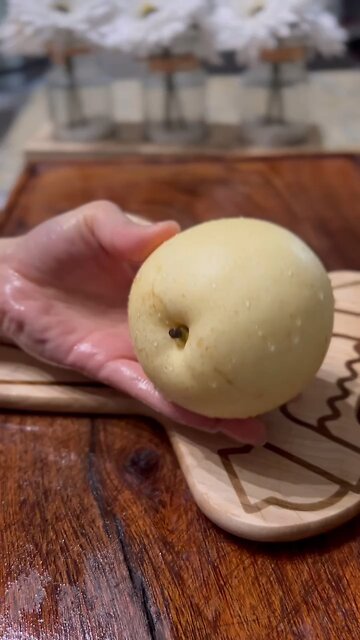 Pear Gifting in Chinese Culture