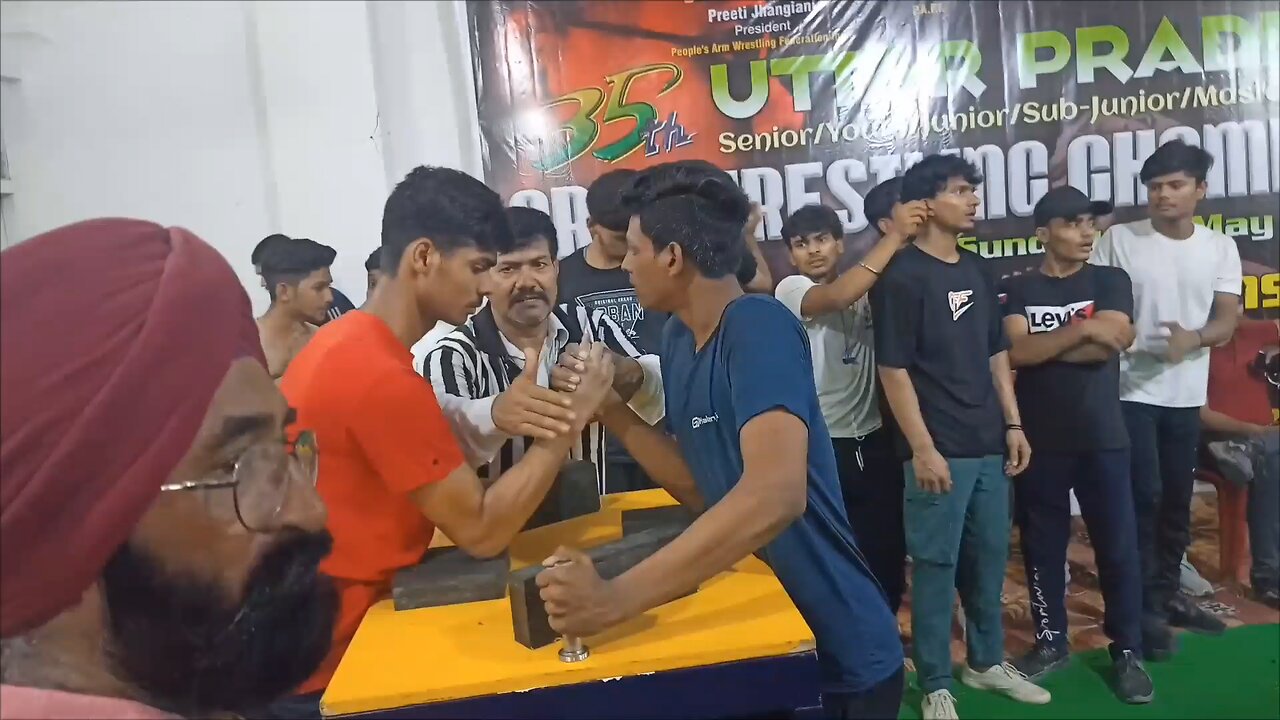 70 kg junior boys arm wrestling competition. #armwrestling #bodybuilding#workout