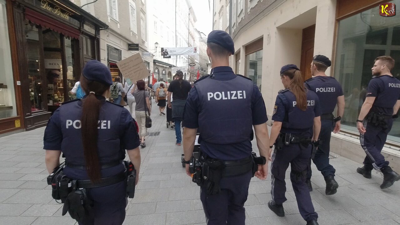 Polizei-Tanz Truppe "Hinten her"