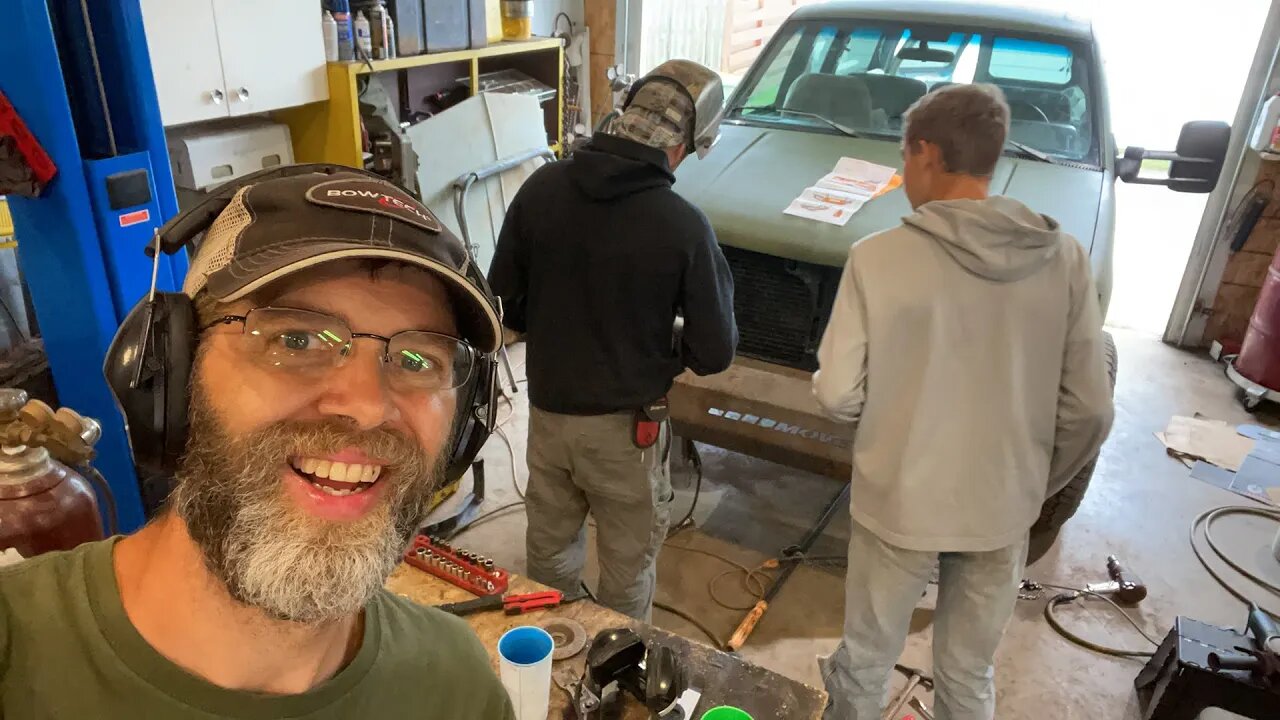 ON GO THE BIG BUMPERS. Welding and mounting Move Bumpers.