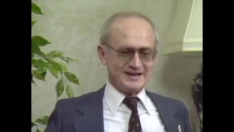 FASCINATING KGB Defector Yuri Bezmenov reveals Russian Subversion Tactics Full Interview