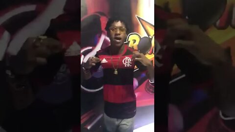 CABELIN NA REGUA COM A CAMISA DO FLAMENGO SOU CAMPEÃO CURTE AI VAMOS COMEMORAR TAMO JUNTO GALERA !!!