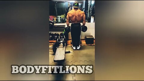JORLAN ESTÁ BUGANDO TUDO ! OLHA O TAMANHO DELE !!!! BOFYFITLIONS