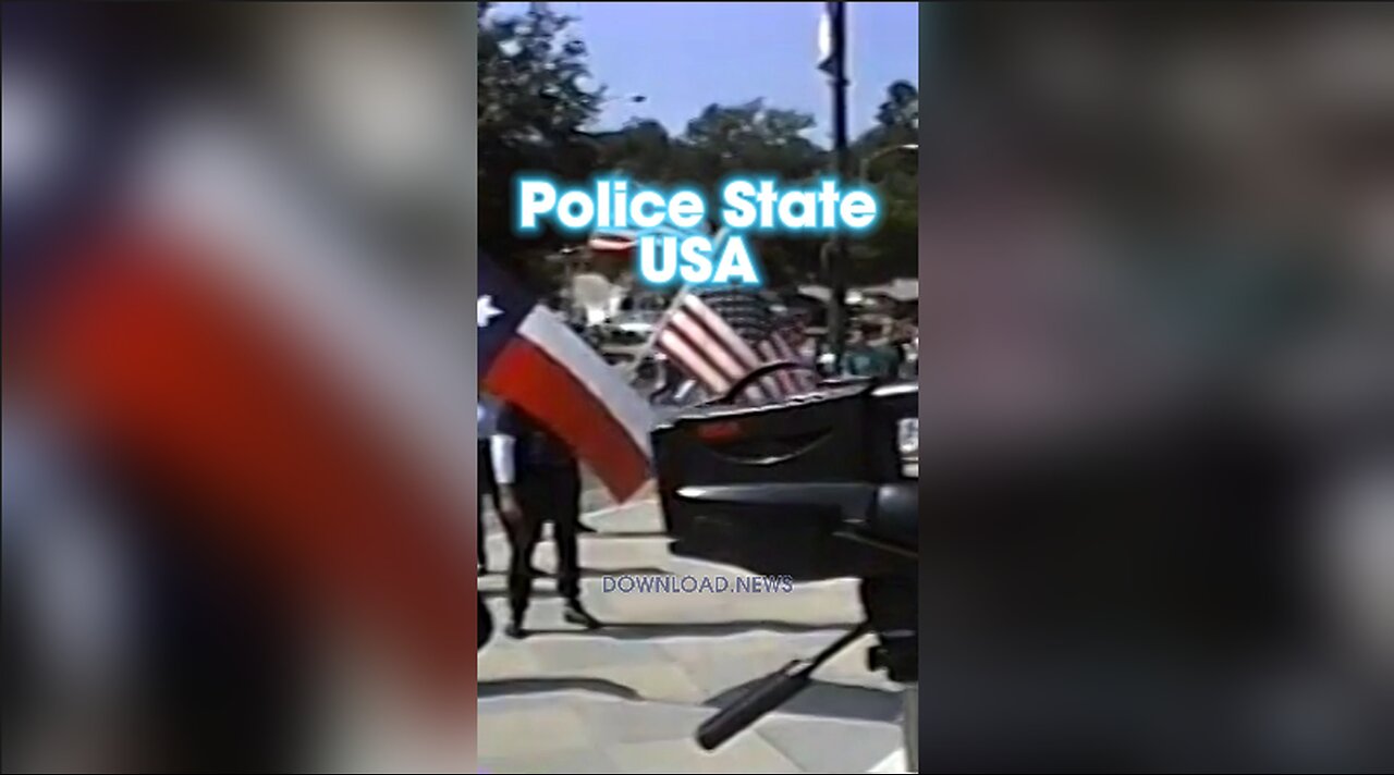 Alex Jones: The Globalists Are Turning America Into a Police State - 1990s