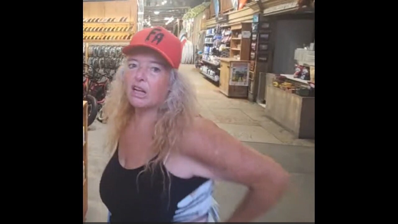 IP2 Stories - Young Cheeto Celebrates Paco Birthday Chills With Mike! Crackhead Makes Content