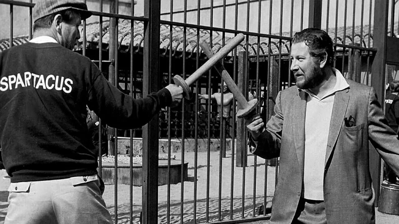 Kirk Douglas and Peter Ustinov rehearsing for Stanley Kubrick's Spartacus