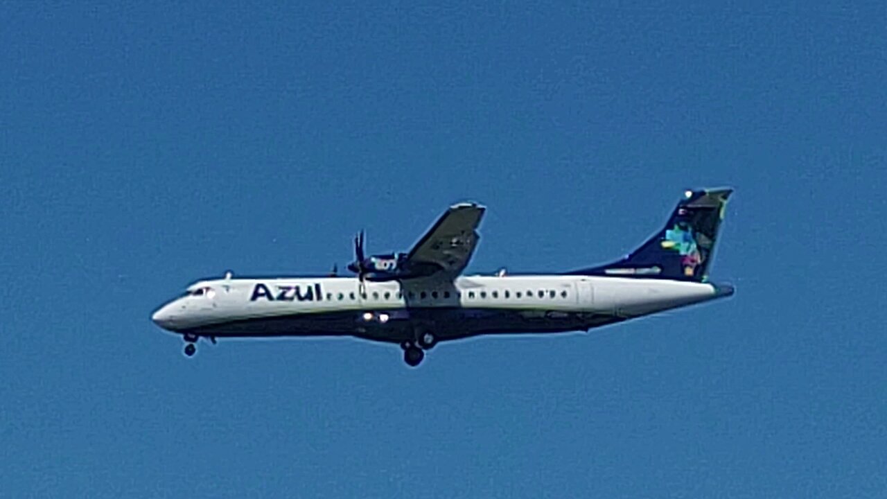 ATR72-600 PR-AKN vindo de Parintins para Manaus