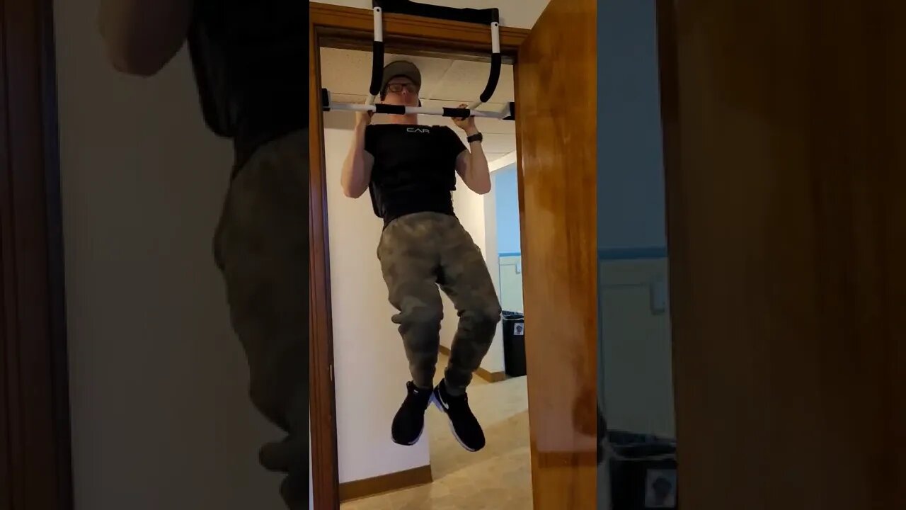 Weighted Vest Pull Ups (No Music)