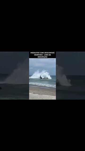 piloto faz pouso de emergência na praia
