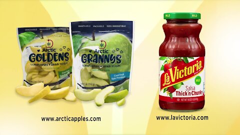 Healthy Back to School Finds with Arctic Apples and La Victoria Salsa