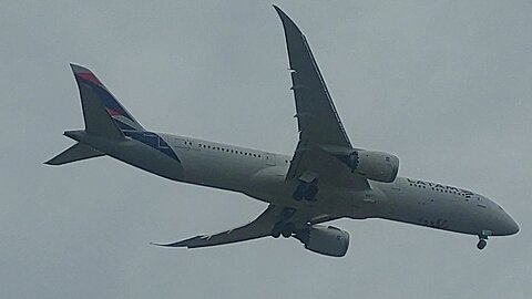 Boeing 787-9 Dreamliner CC-BGU coming from Guarulhos to Fortaleza