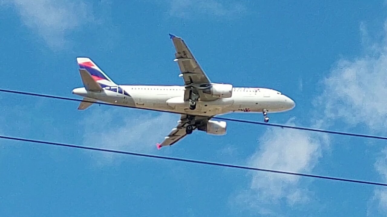 Airbus A320 PR-MHK vindo de Belém do Pará para Fortaleza