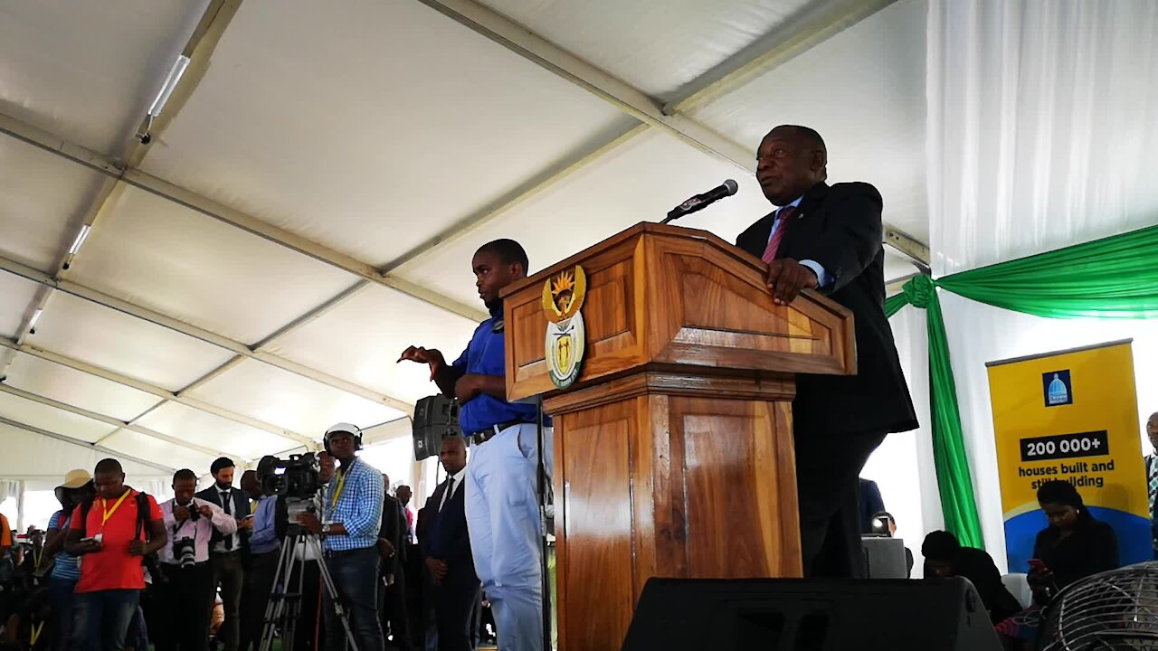 SOUTH AFRICA - Durban - Pres Ramaphosa launch district development plan (Video) (QEw)