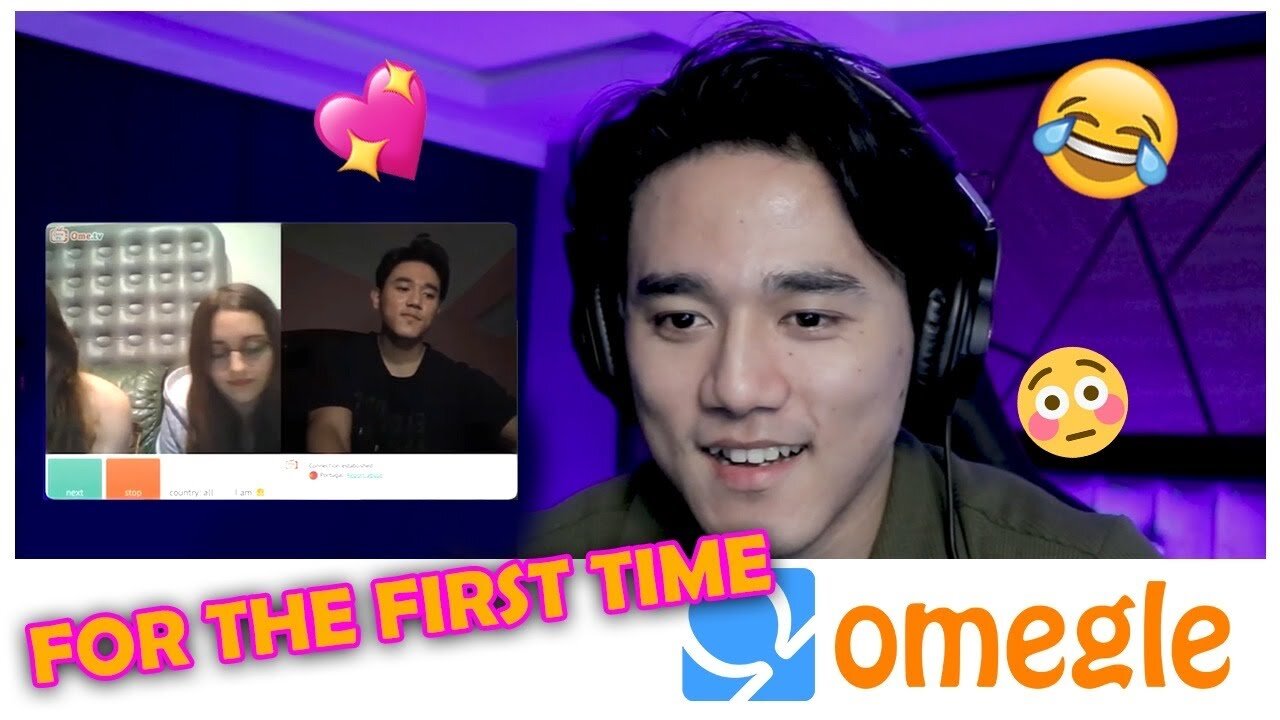 Trying Omegle for the FIRST TIME and Singing to Strangers ! Funny one