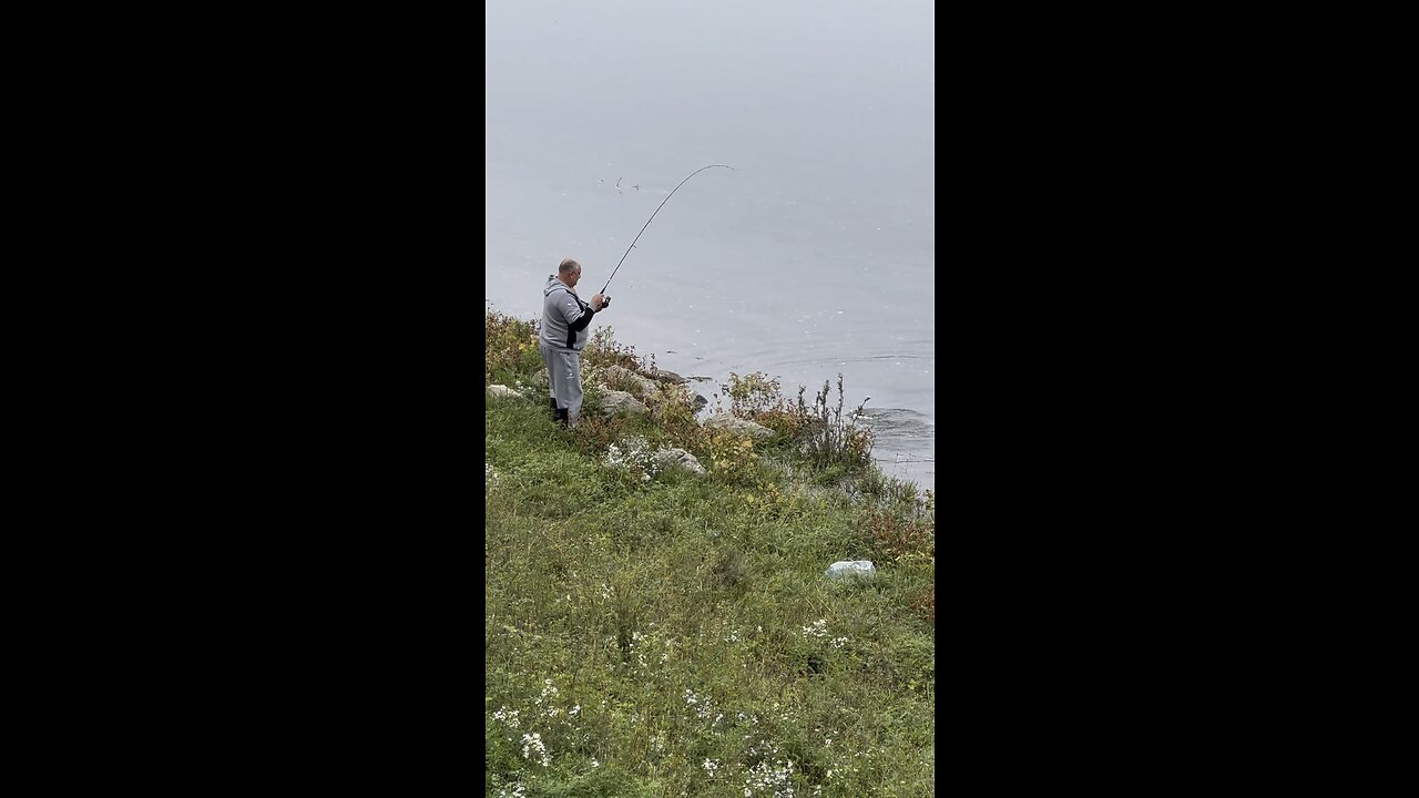 Dad vs pike fish 🎣