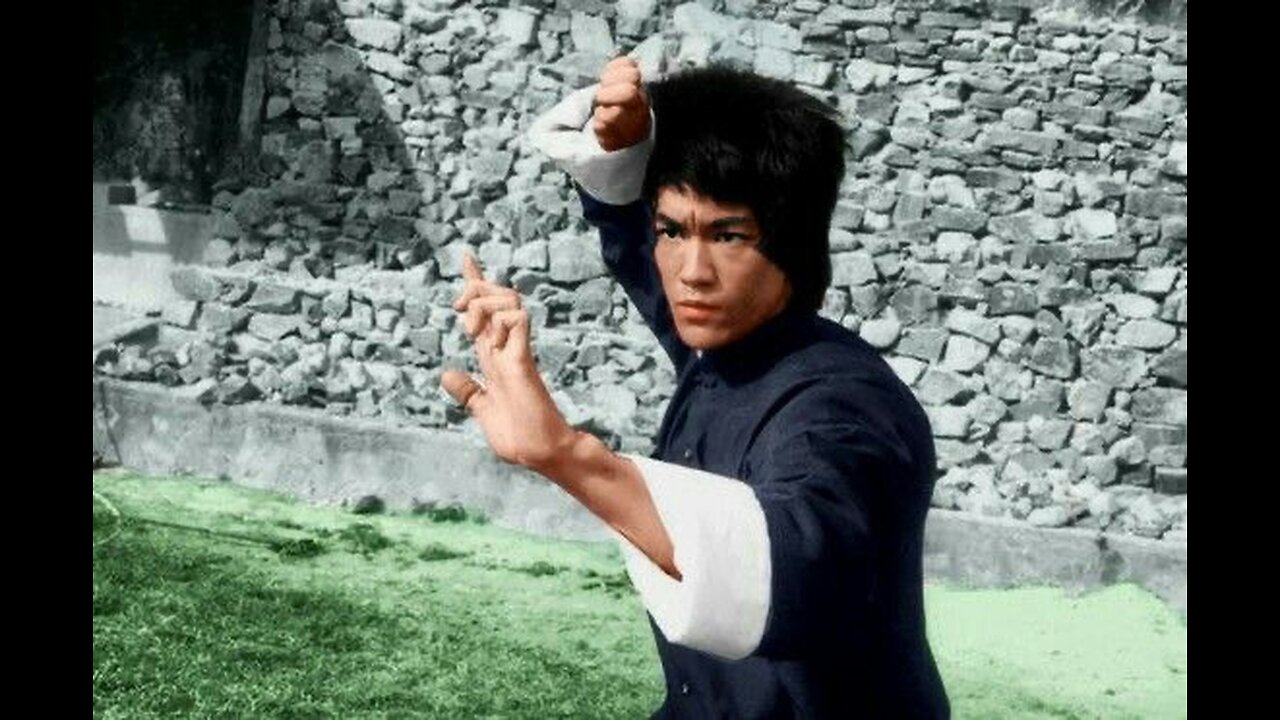 Cross kick Studio Films Bruce Lee Enter The Dragon