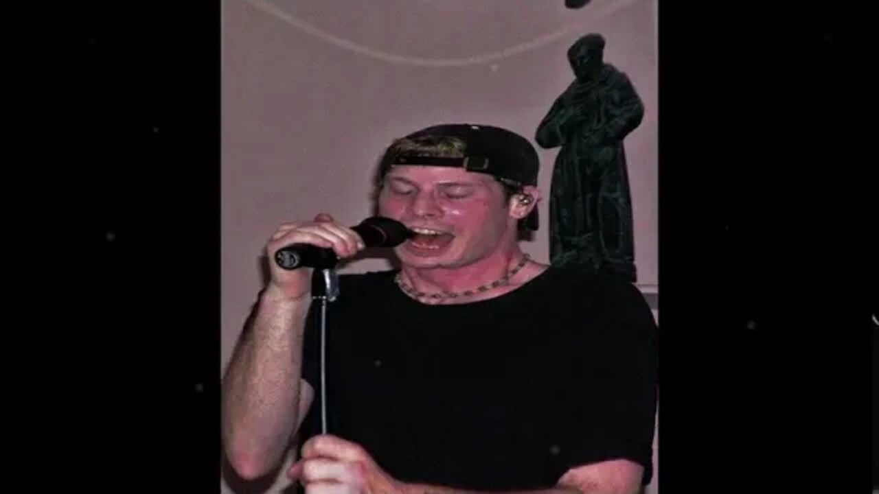 06 mr jones stu at mike lofgren