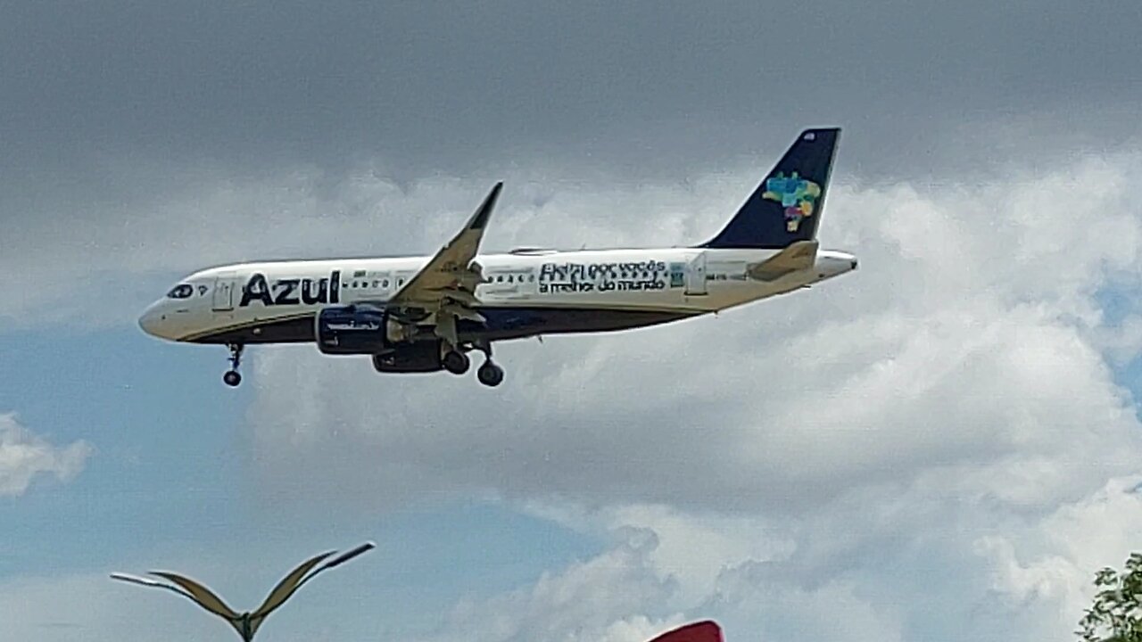 Airbus A320NEO PR-YRB vindo de Boa Vista para Manaus