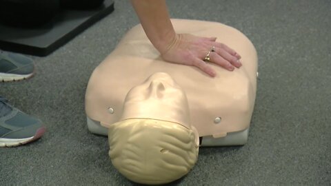 Home care workers take CPR classes