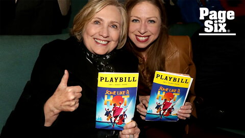 Fan poops in aisle near Hillary and Chelsea Clinton at Broadway show