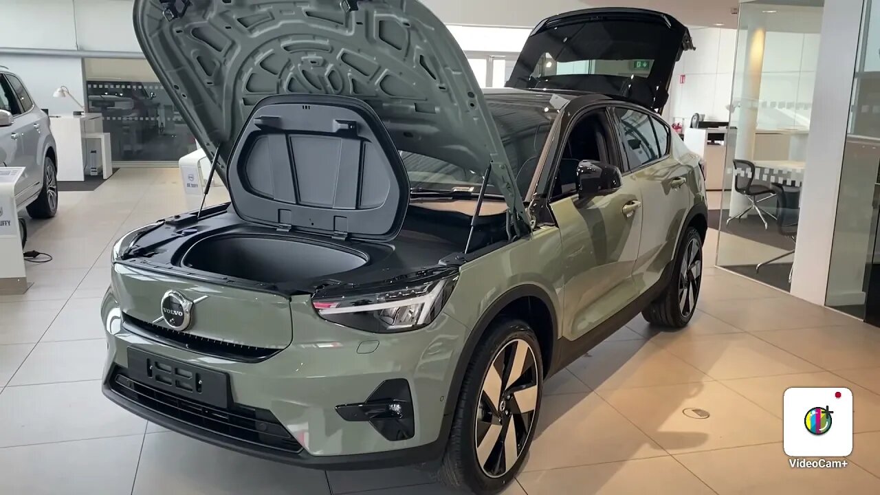 *2023 ALL NEW VOLVO C40* FULL EV 408 HP SAGE GREEN