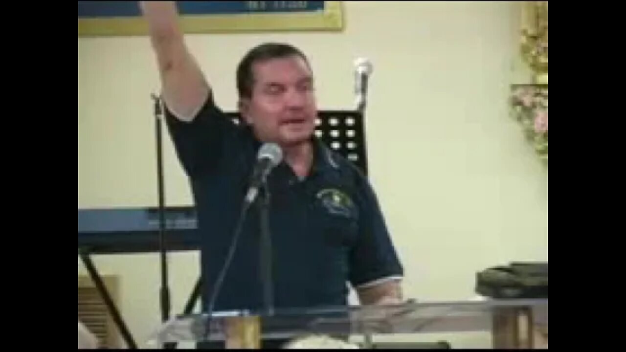 Ascendió a los cielos y está sentado a la derecha de Díos Padre. Frank Morera.