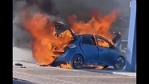 NWO, DIGITALE: Auto Elettrica Incendio Fuoco Esplosione. Mobilità sostenibile???!!! Truffa criminale