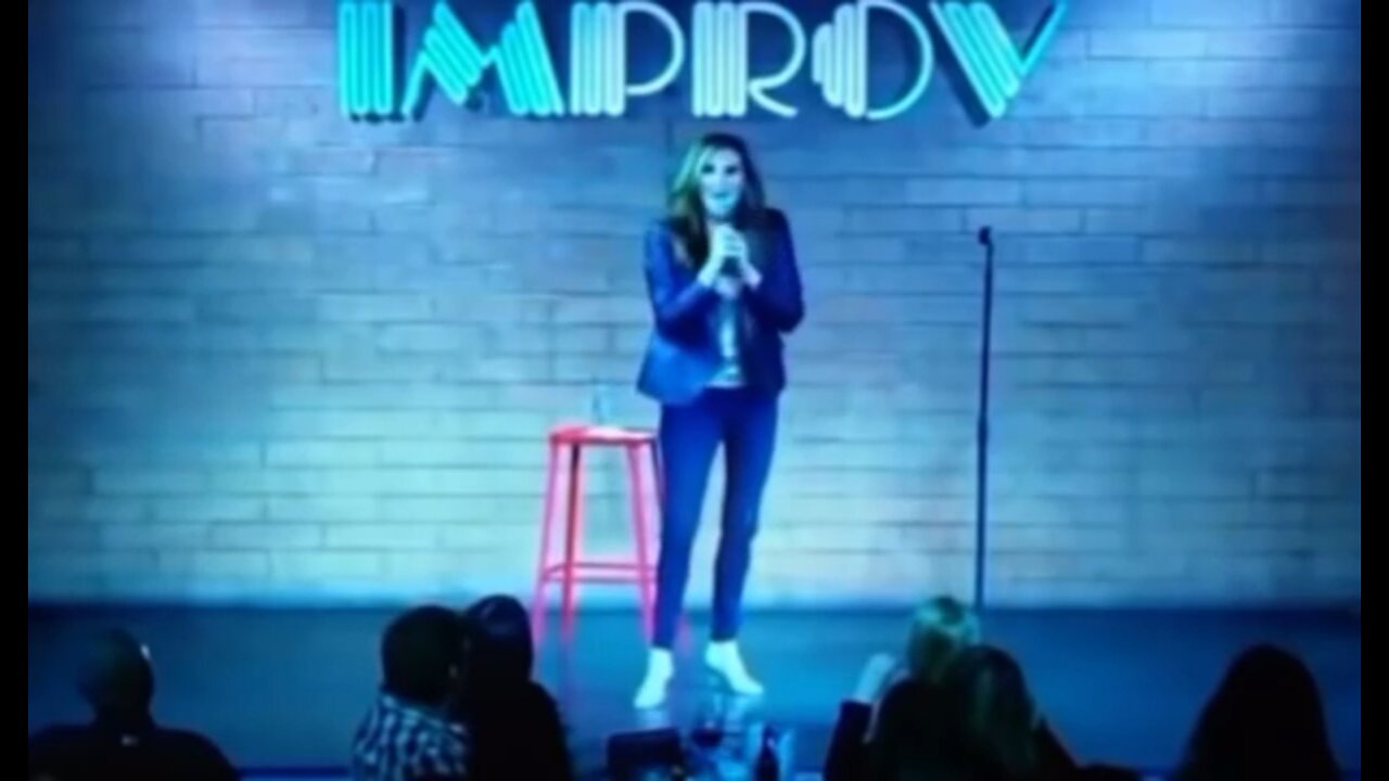 Comedian Heather McDonald brags about being vaxed then collapses.
