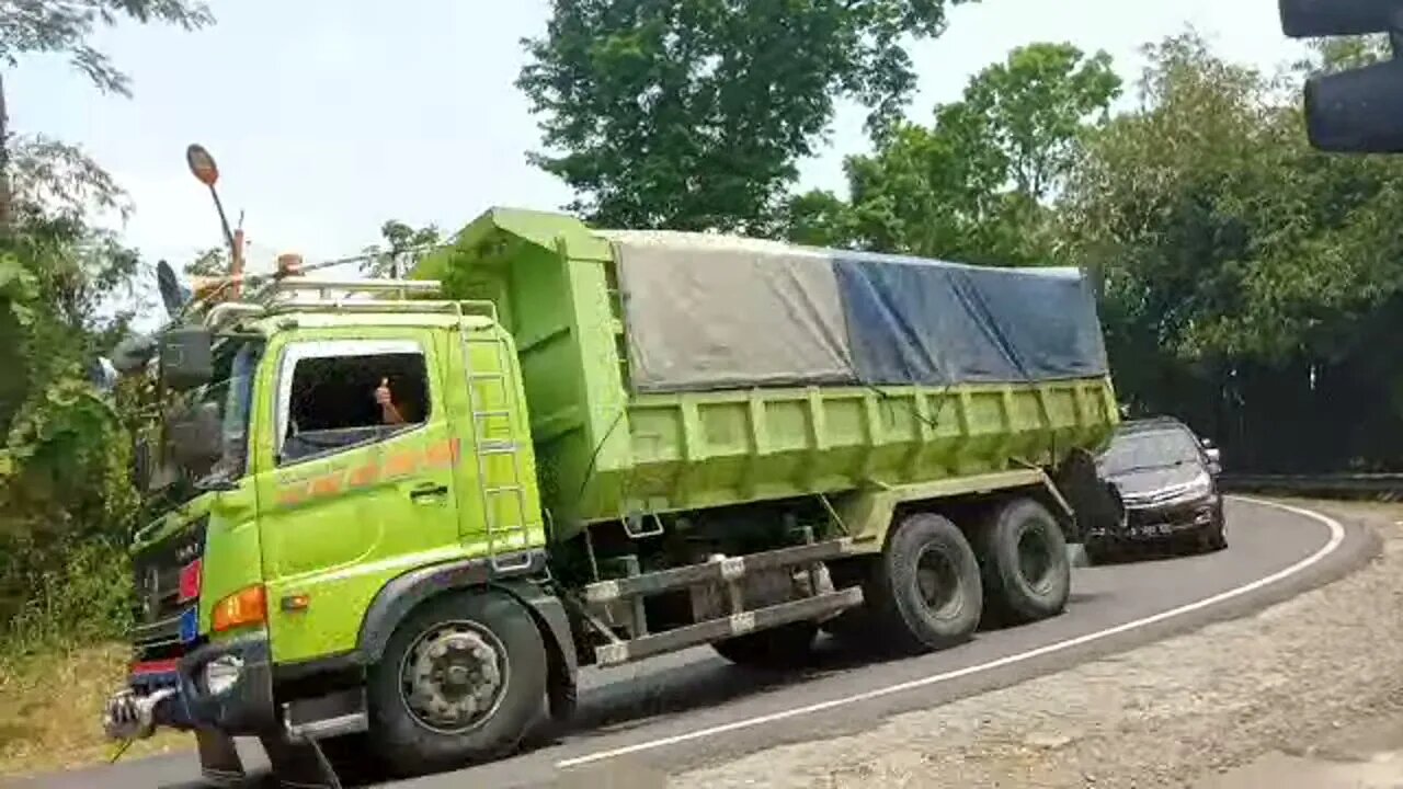 Tikungan Tajam || Tanjakan Tepung Kanjut Kota Banjar