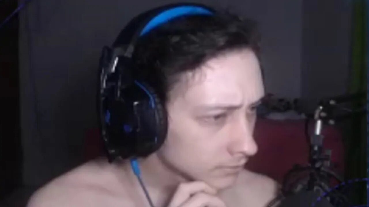 Streamer entra em shok após ter seu ziptzapt explanado ao vivo por alguém que ele não conhece