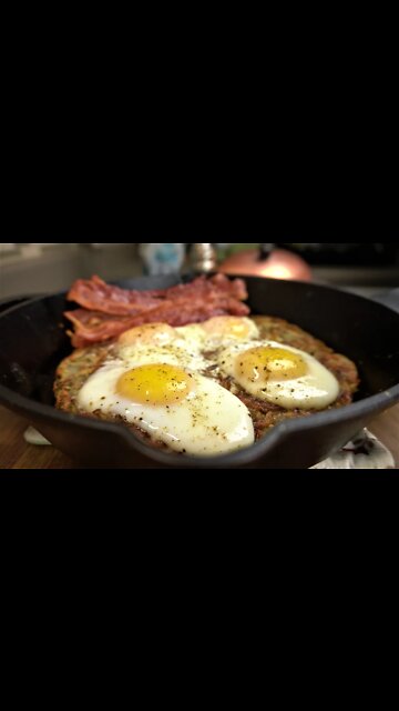 Easy 3 Ingredient Hash Browns & Eggs Breakfast Skillet #shorts