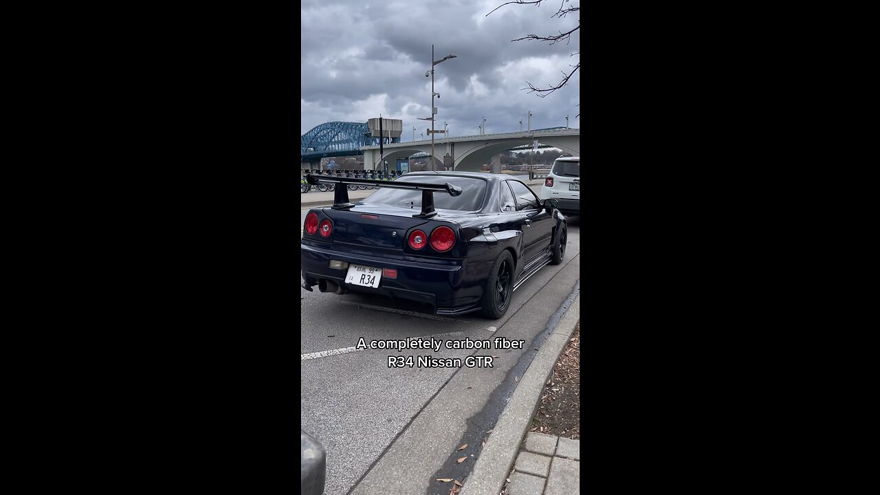 Completely Carbon Fiber R34 Nissan GTR